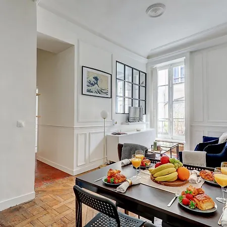 Bnbnova - Heart Of Le Marais Apartment